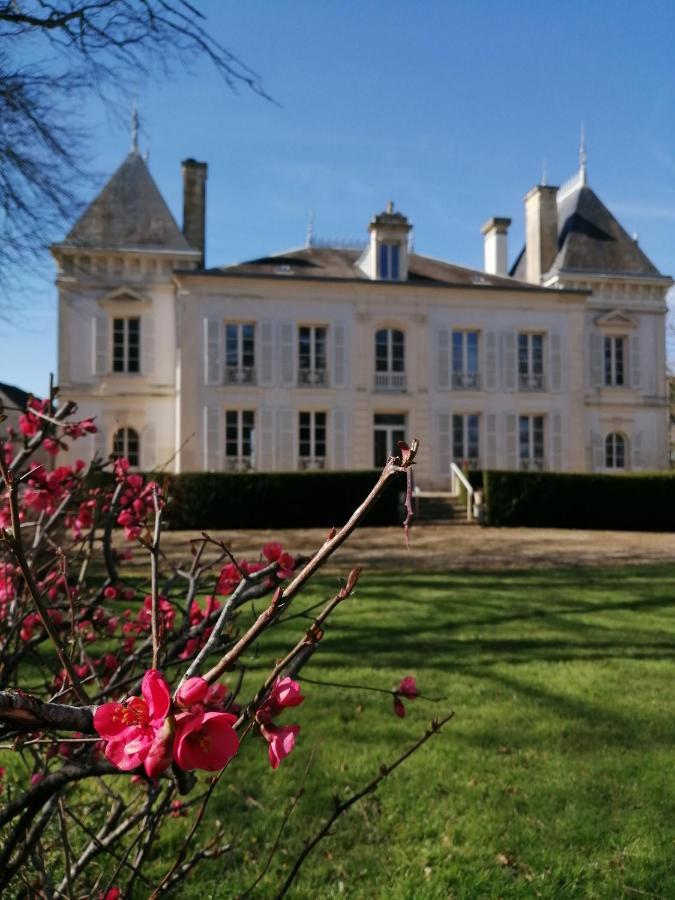 Domaine De Prefond Bed and Breakfast Bengy-sur-Craon Exteriör bild