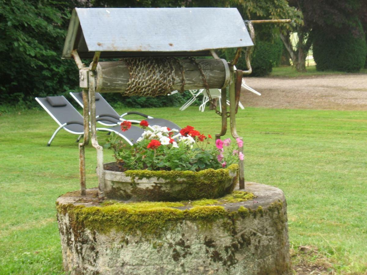Domaine De Prefond Bed and Breakfast Bengy-sur-Craon Exteriör bild