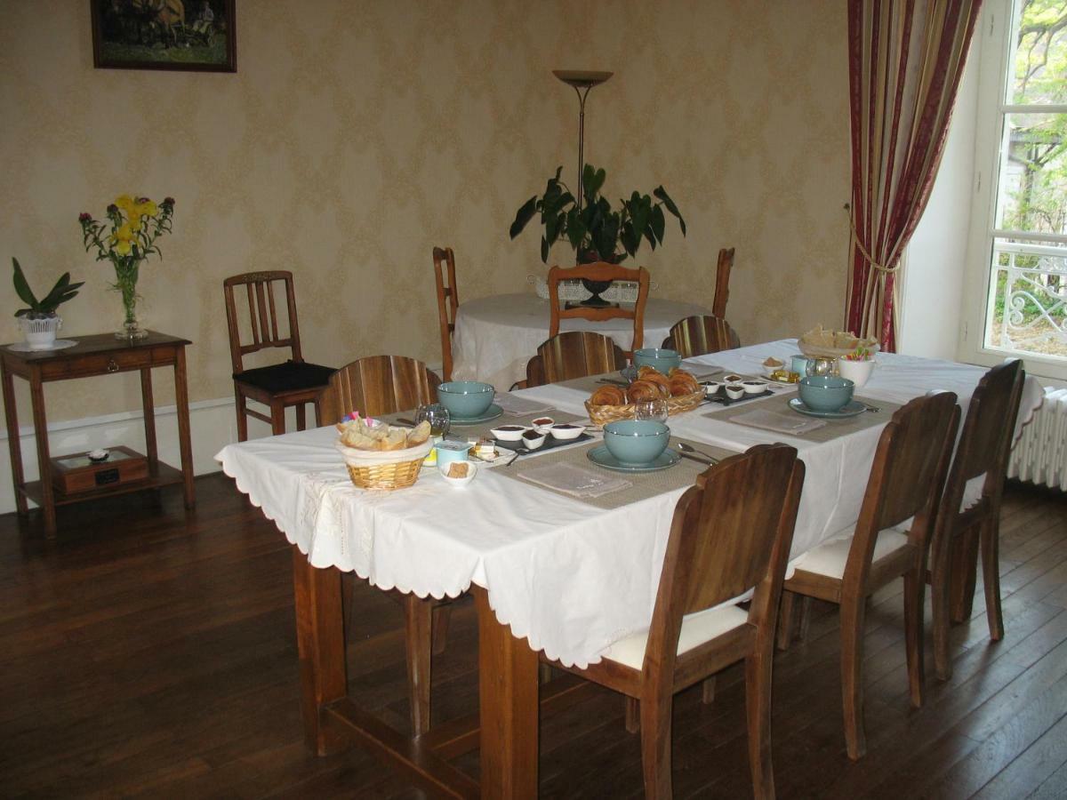 Domaine De Prefond Bed and Breakfast Bengy-sur-Craon Exteriör bild